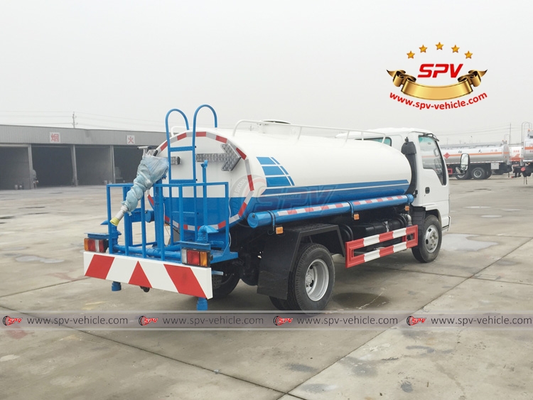 4,000 litres water bowser ISUZU- RB